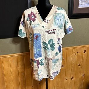 Life Style scrub top